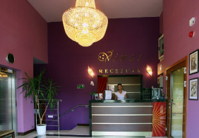 Hotel Kraków pokoje noclegi restauracja konferencje szkolenia wypoczynek w Polsce